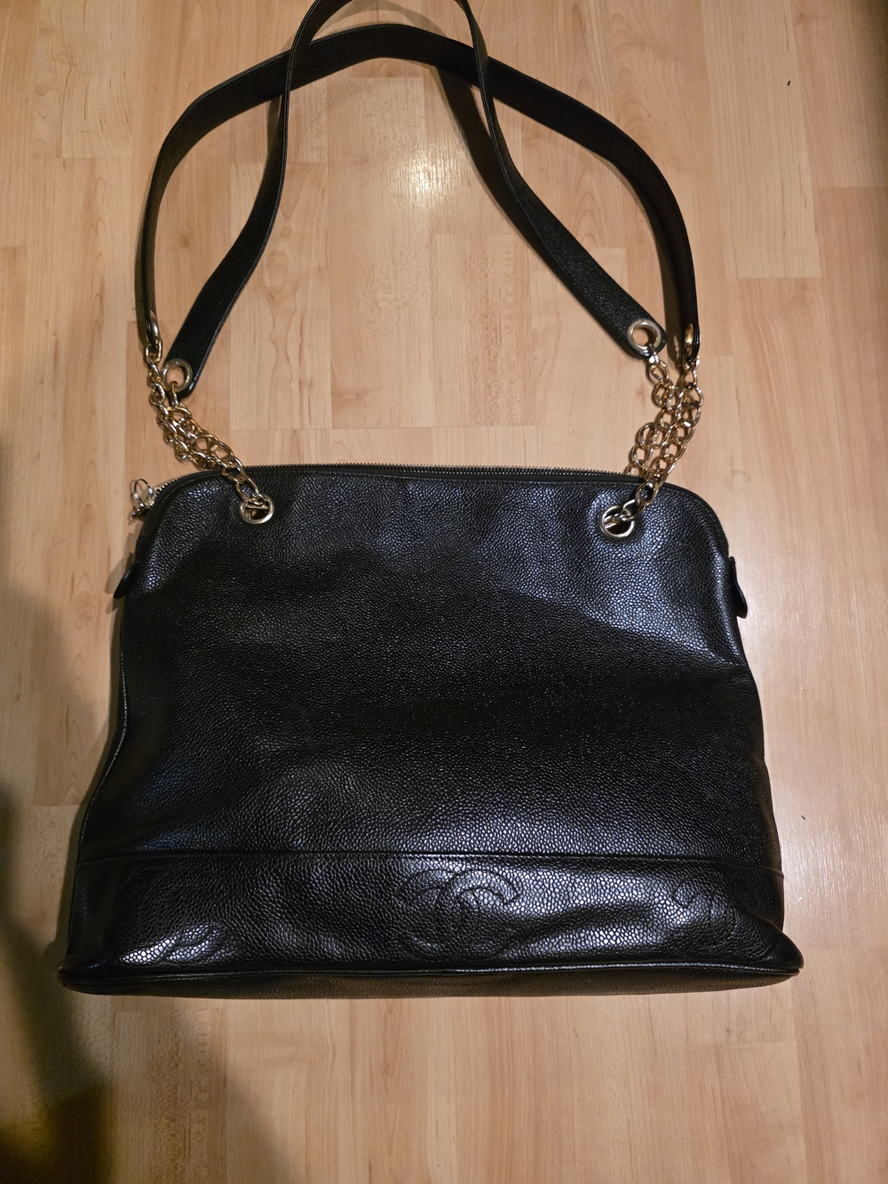 CHANEL Black Leather Shoulder Bag with Gold Chain Straps and Double Handles